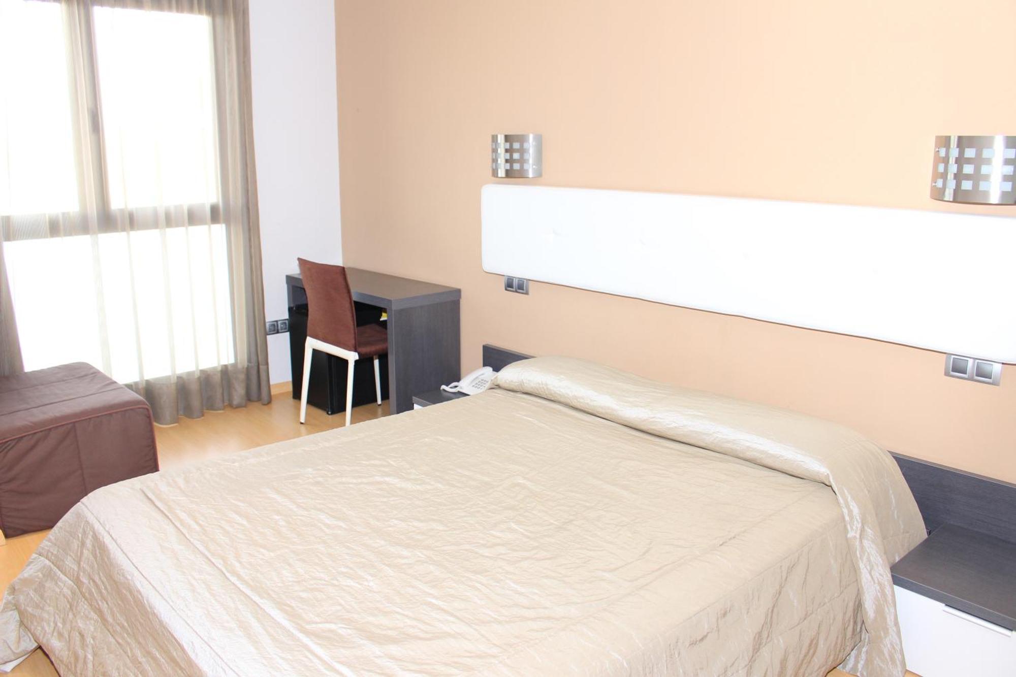 Hotel Ciutat D'Amposta Cameră foto